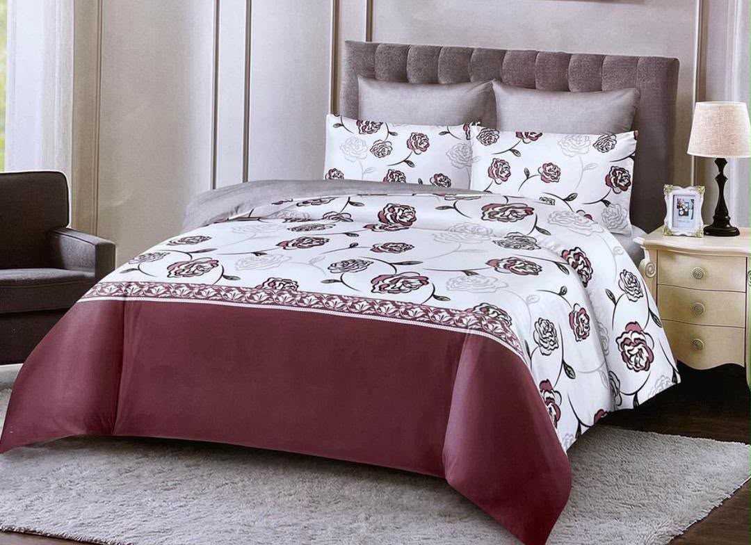 Modern Maroon Rose Panel 4-Piece Duvet Set (6by6) – 1 Duvet, 1 Bedsheet, 2 Pillowcases